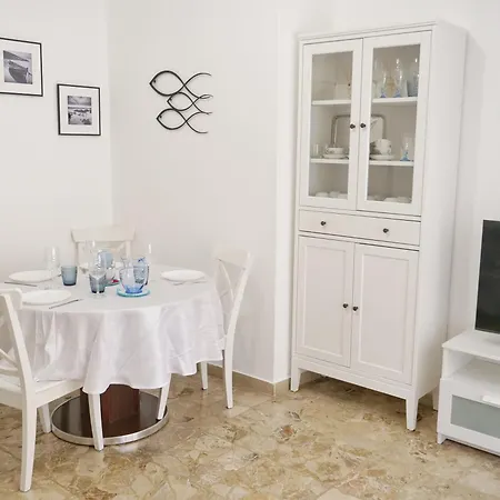 Antonietta - Spazioso Trilocale Centralissimo Daire